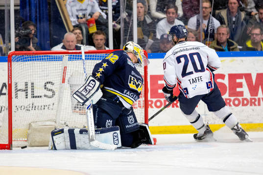 s målvakt Gustaf Wesslau