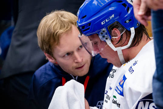 Leksands David Åslin kliver av matchen