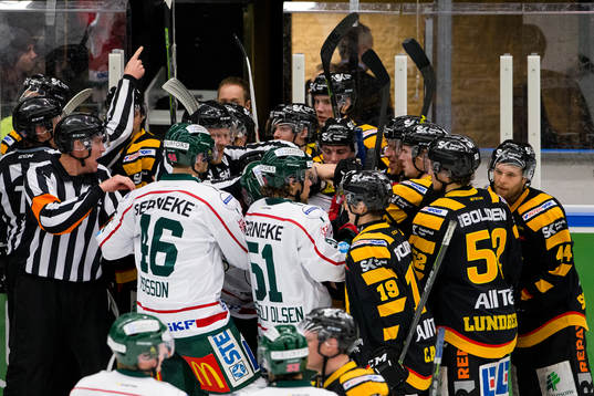 Stökigt när Frölunda blev arga på Skellefteås