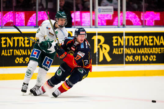 Färjestads Jakub Klepis och Djurgårdens Henrik Eriksson