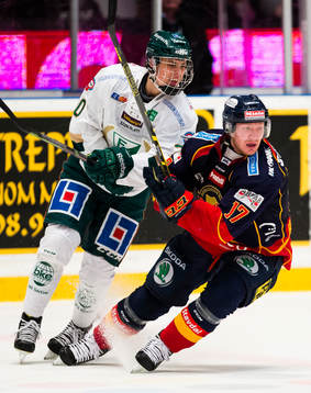 Färjestads Jakub Klepis och Djurgårdens Henrik Eriksson