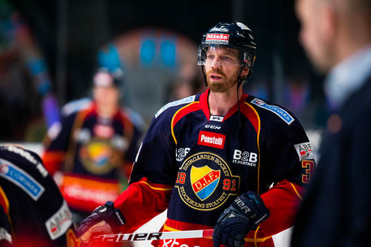 Djurgårdens Mikael Samuelsson