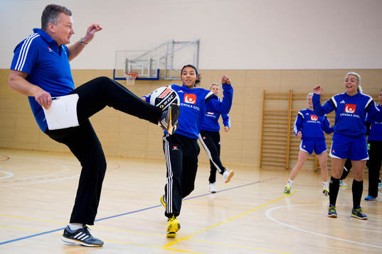 Sveriges förbundskapten Thomas Sivertsson deltar när