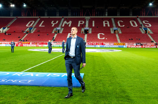 Malmö FFs målvakt Robin Olsen innan fotbollsmatchen i