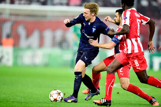 Malmö FFs Emil Forsberg och Olympiakos Giannis Maniatis