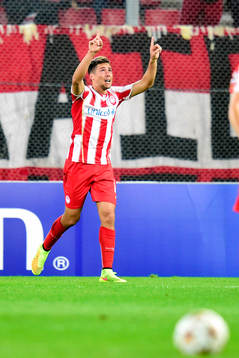 Olympiakos David Fuster jublar