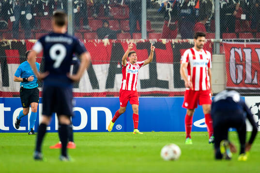 Olympiacos David Fuster jublar