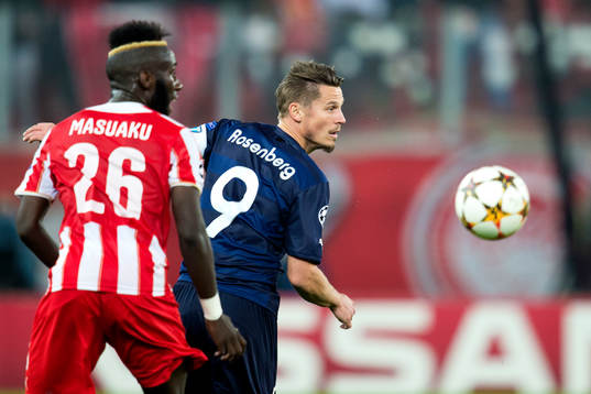 Olympiacos Arthur Masuaku och Malmö FFs Markus Rosenberg