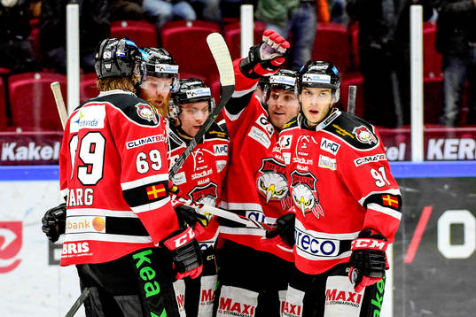 Malmö Redhawks Joey Tenute jublar