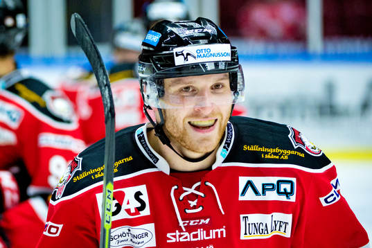 Malmö Redhawks Frederik Strom jublar