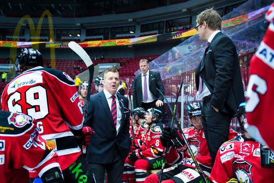 Malmö Redhawks tränare Jesper Mattsson , tränare Mats