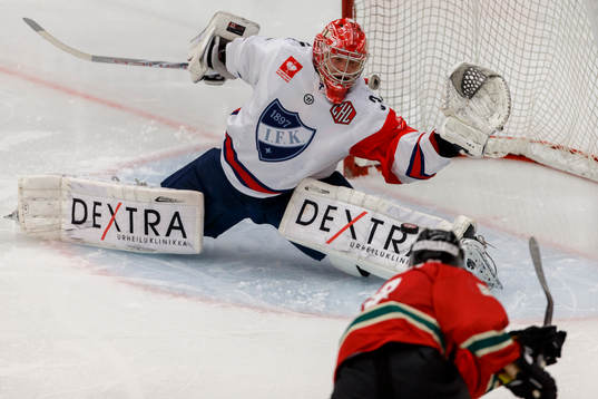 Frölundas Andreas Johnson gör 2-0 bakom Helsingfors