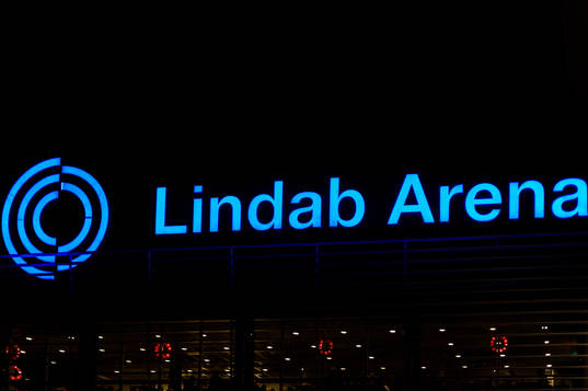 Utanför Lindab Arena