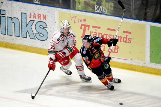 Modos Joonas Nättinen och Djurgårdens David Rundqvist