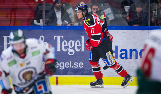 Örebros Daniel Viksten gör 1-0 och jublar