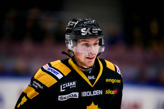 Skellefteås Niclas Burström fick tejpas