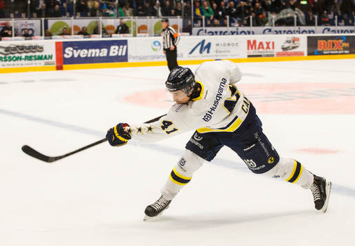 s Chris Campoli i skottläge