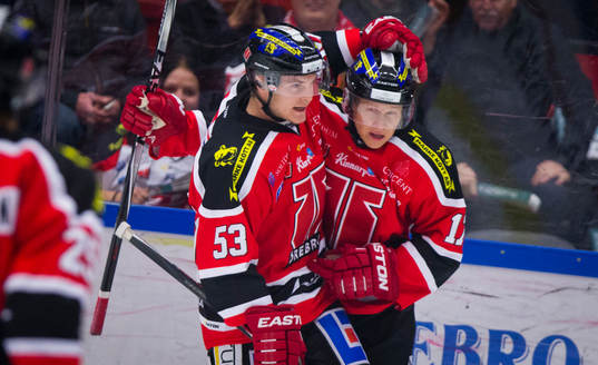 Örebros Daniel Viksten gör 1-0 och jublar