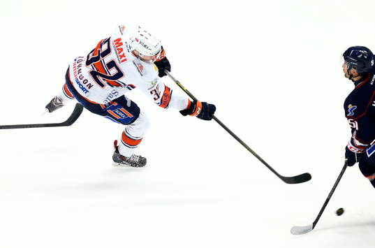 Skott av Växjös Nick Johnson