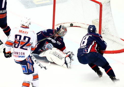 Mål 0-2 av Växjös Patrik Lundh förbi Linköping