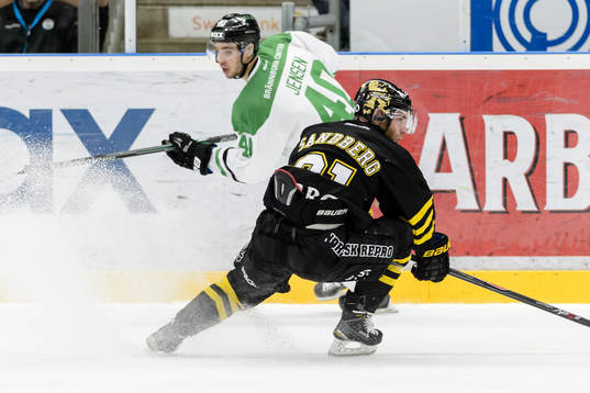 s Christian Sandberg och Rögles Jesper Jensen