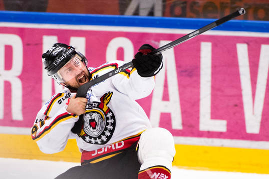 Luleås Per Ledin jublar
