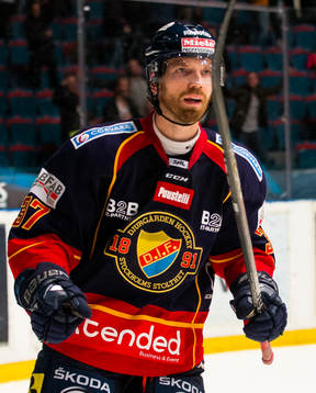 Djurgårdens Mikael Samuelsson jublar