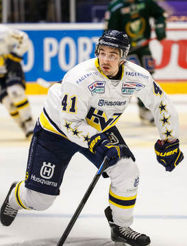 s Chris Campoli