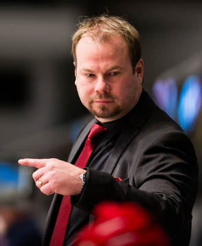 Modos assisterande tränare Henrik Gradin
