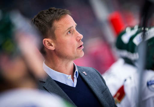 Frölundas tränare Roger Rönnberg är arg och deppar