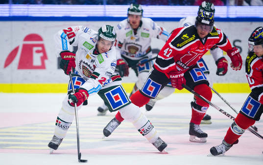 Frölundas Joel Lundqvist  och Örebros Johan Adolfsson