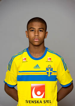 Nebiyou Perry, Sverige