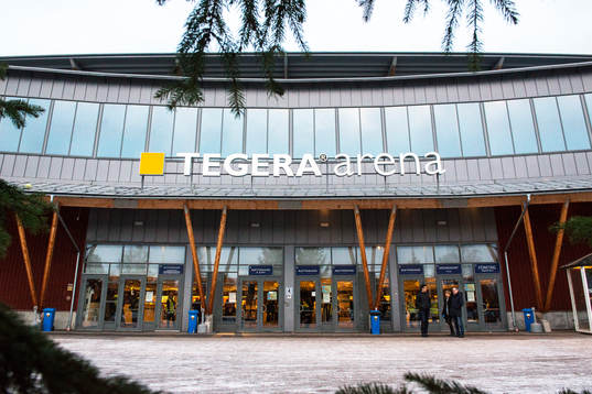 Entrén till Tegera Arena före ishockeymatchen i SHL