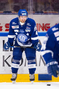 Leksands Robin Gartner före ishockeymatchen i SHL mellan