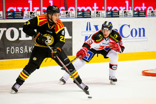 Brynäs Bill Sweatt och Örebros Bobbo Petersson