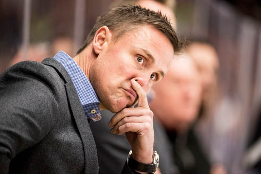 Frölundas tränare Roger Rönnberg deppar