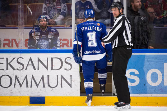 Dubbel utvisning för Leksands Joonas Rönnberg  och Eric