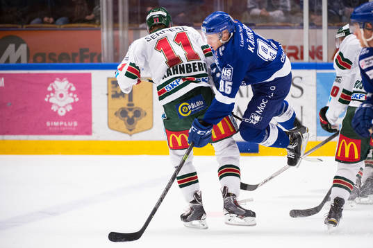 Leksands Toni Kähkönen faller