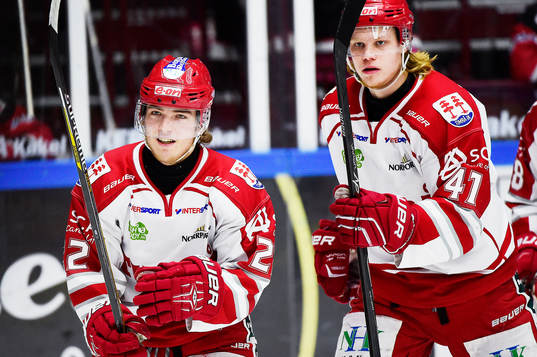 Timrås Emil Berglund jublar