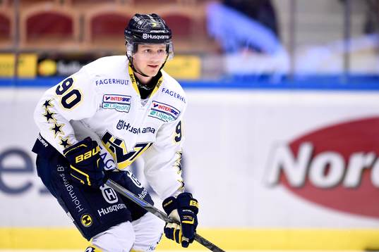 s Ted Brithén på uppvärmningen