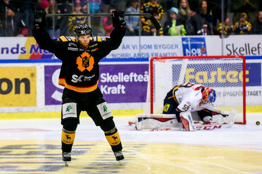 Skellefteås Rob Schremp avgör på straff på Djurgårdens