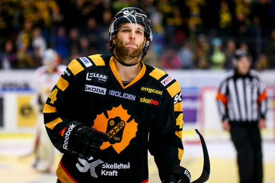 Skellefteås Rob Schremp jublar