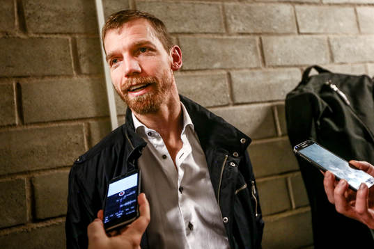Djurgårdens Mikael Samuelsson i civila kläder