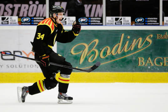 Brynäs Daniel Brodin jublar