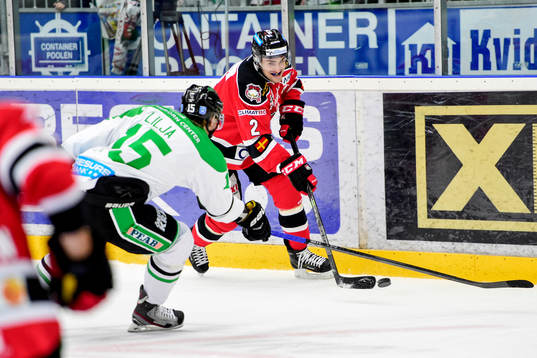 Malmö Redhawks Nils Andersson och Rögles Jakob Lilja