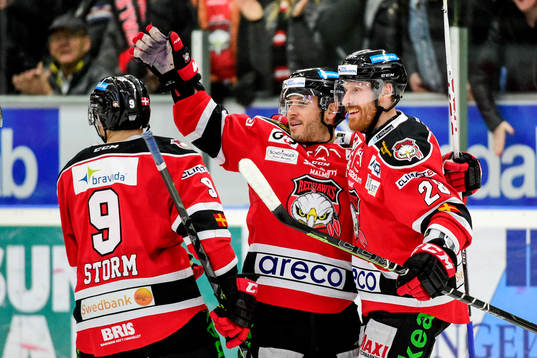 Malmö Redhawks Joey Tenute jublar