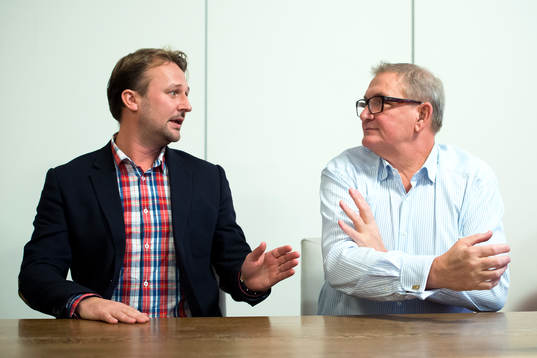 Örgrytes klubbdirektör Pierre Edström och sportchef Kent