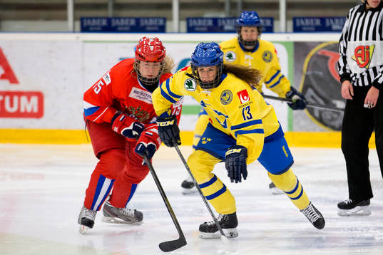 Rysslands Valeria Pavlova och Sveriges Lina Wester