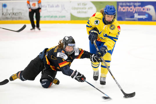 Tysklands Kerstin Spielberger och Sveriges Lisa Hedengren