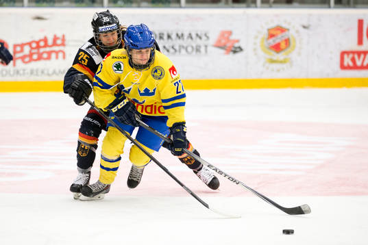 Tysklands Laura Klunge och Sveriges Emma Nordin